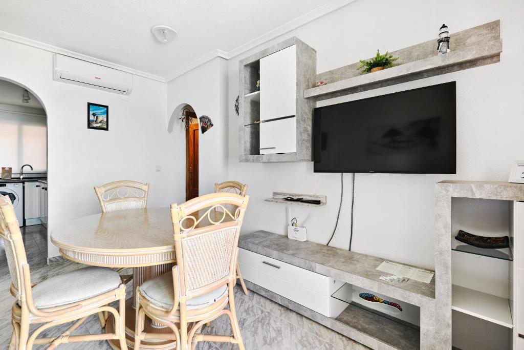 Espanhouse Martina First line sea view apartment with pool - 4