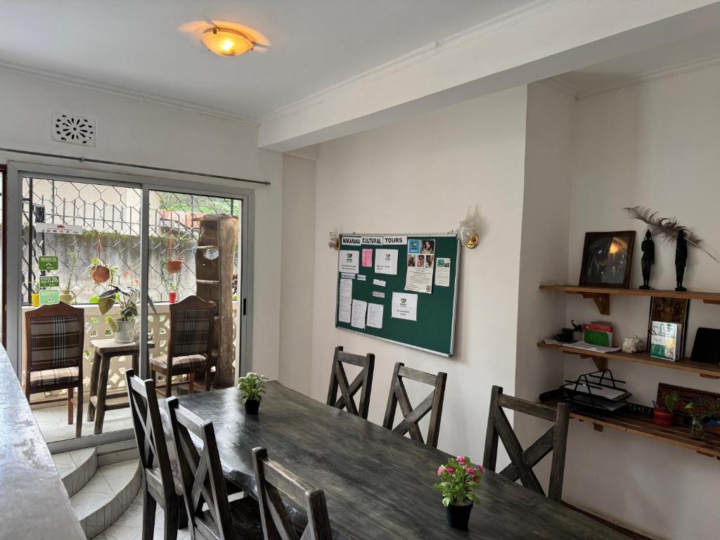 Wakawaka Hostel Arusha 전경