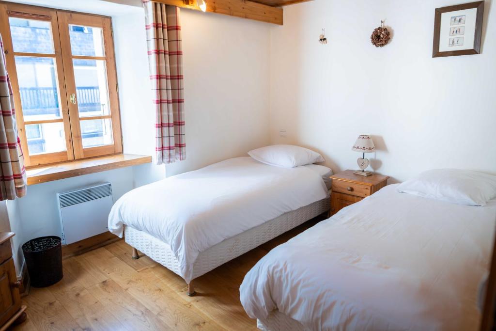 Warm 2-bedroom apartment near the Tourist Office - 3