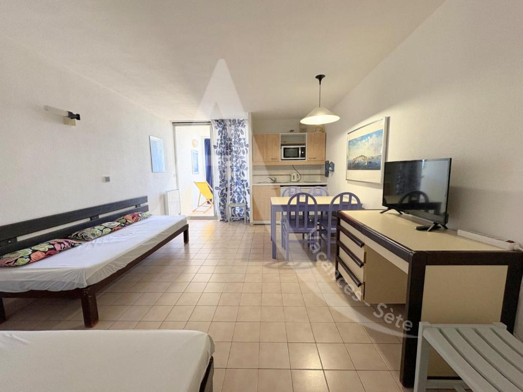 STUDIO VUE MER AVEC PKG, PISCINE, TENNIS, PLAGE DIRECT - 3