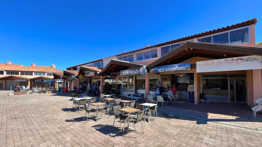 Isles Évasion-parking-100M plages-commerces - 2