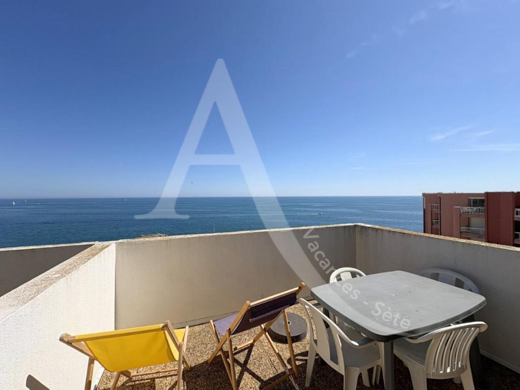 STUDIO VUE MER AVEC PKG, PISCINE, TENNIS, PLAGE DIRECT - 2