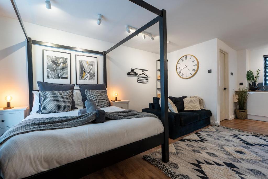 Ultra Modern Studio Apartment, in Central Exeter, Exeter