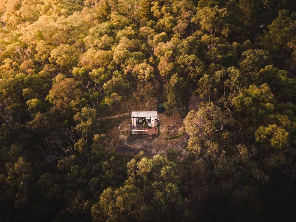 Serenity Abode by Tiny Away, Beaconsfield Upper