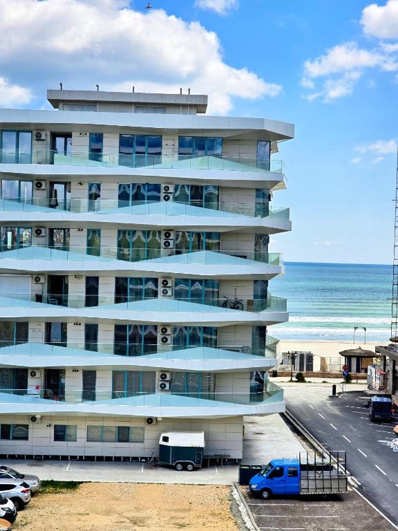 Maya - Endless Summer Mamaia Nord Apartaments, Mamaia Nord – Năvodari