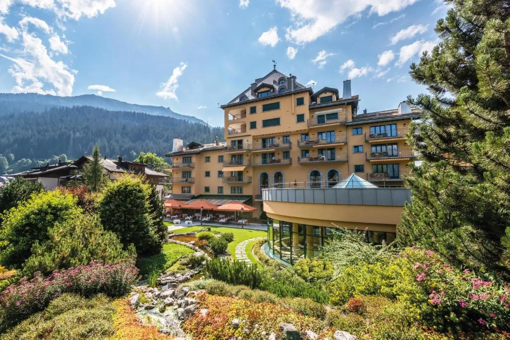 Hotel Vereina，位于克洛斯特斯的酒店