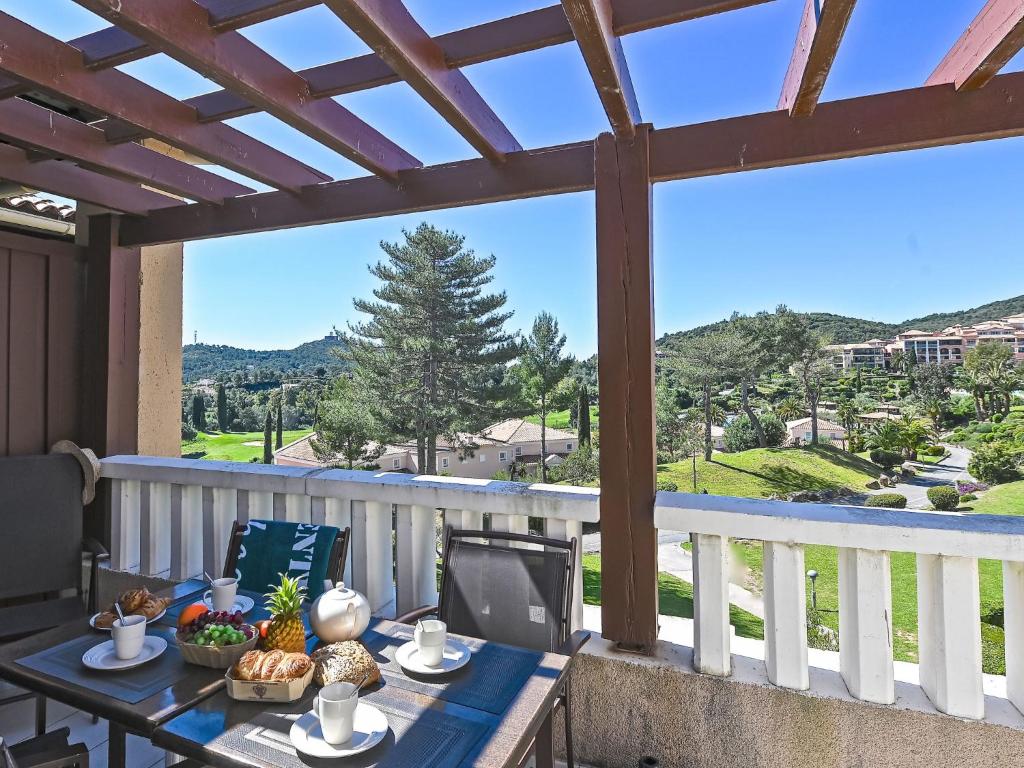 Apartment Le Belvédère - R4 317 by Interhome - 1