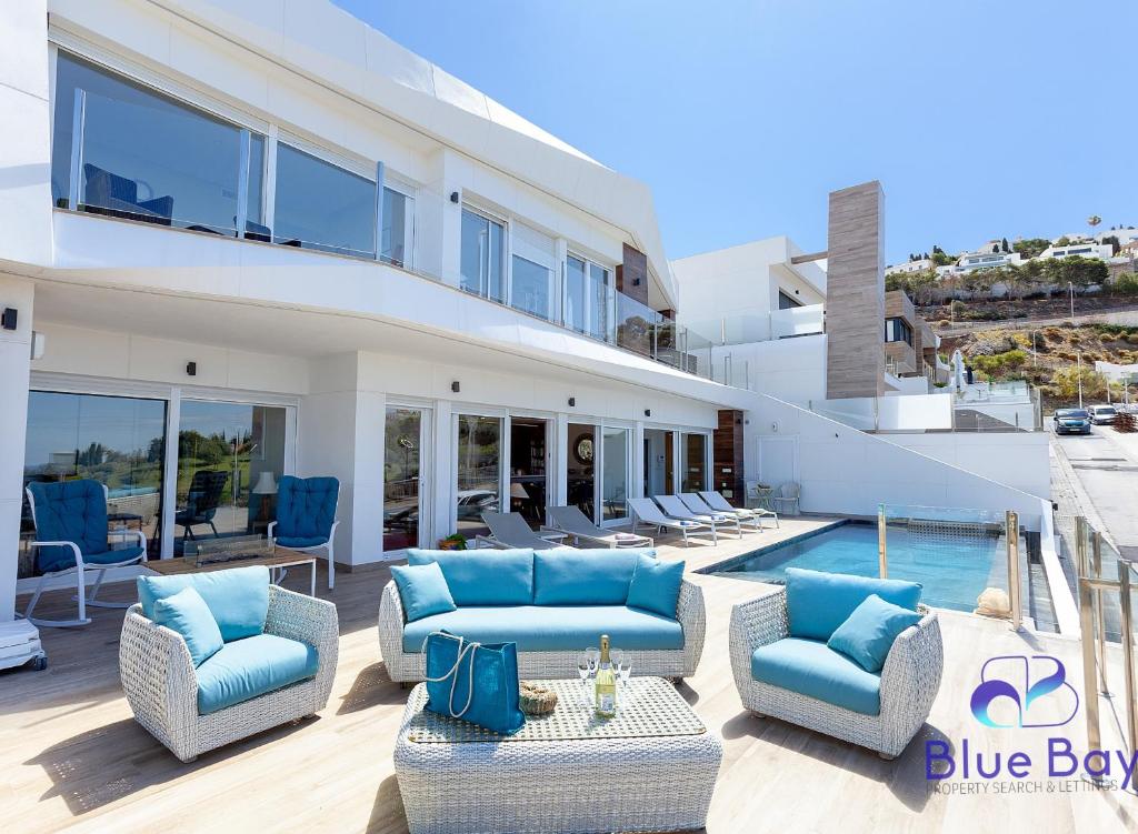 Exquisite Luxury Villa - 4