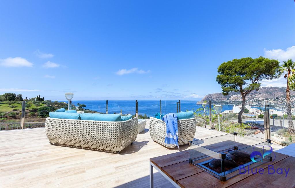 Exquisite Luxury Villa - 3