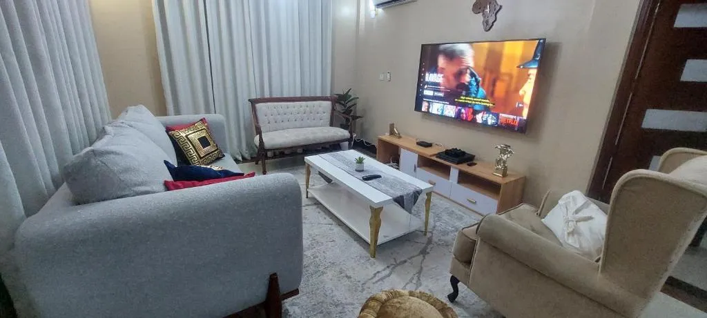 Sami BnB - Apt 01 Makongo after Mlimani City, hotel in Dar es Salaam