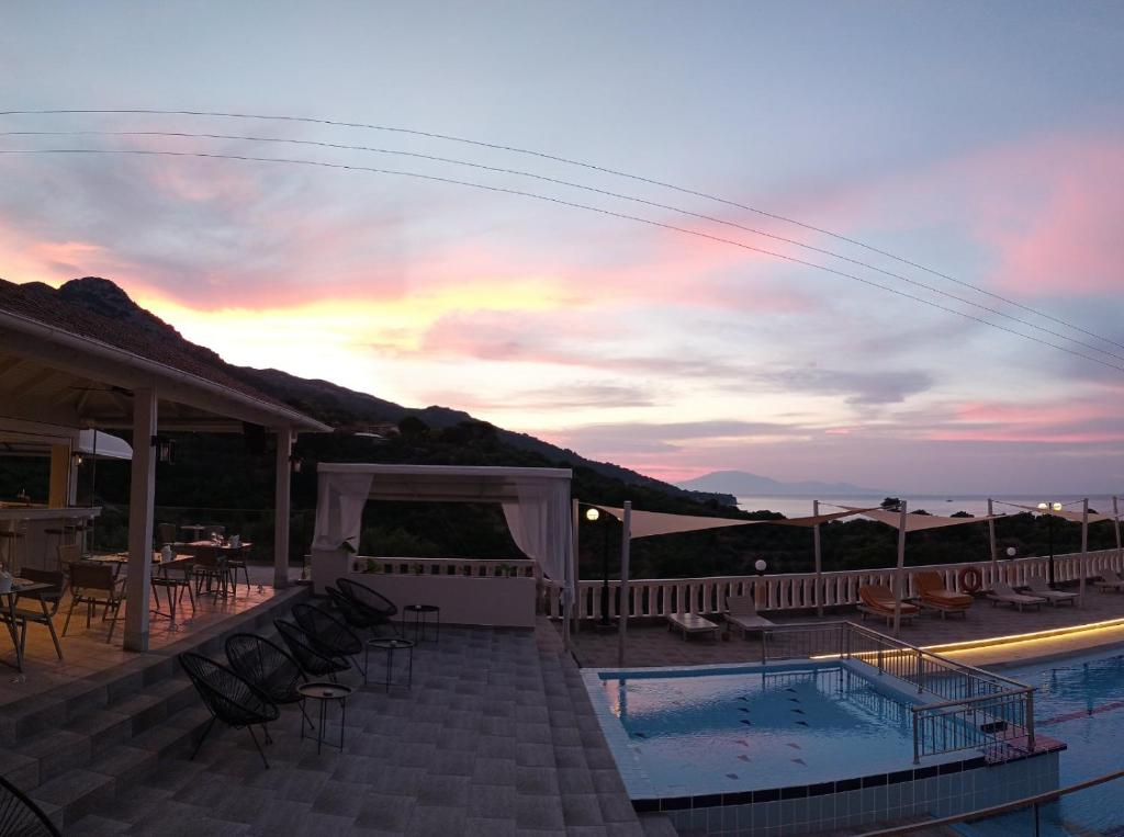 スイミングプール