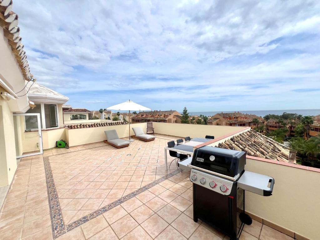 Fantástico Ático Dúplex en Marbella, con vistas al mar y a 300 metros de la playa - 4