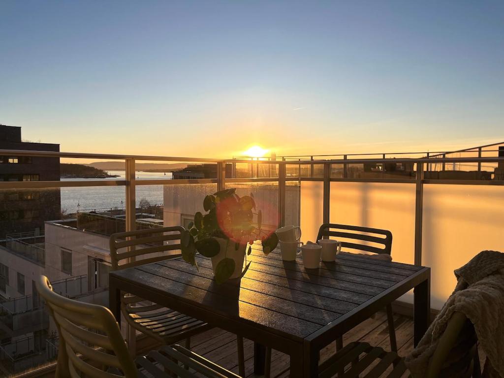 112 sqm penthouse with an OMG Fjord View, Oslo