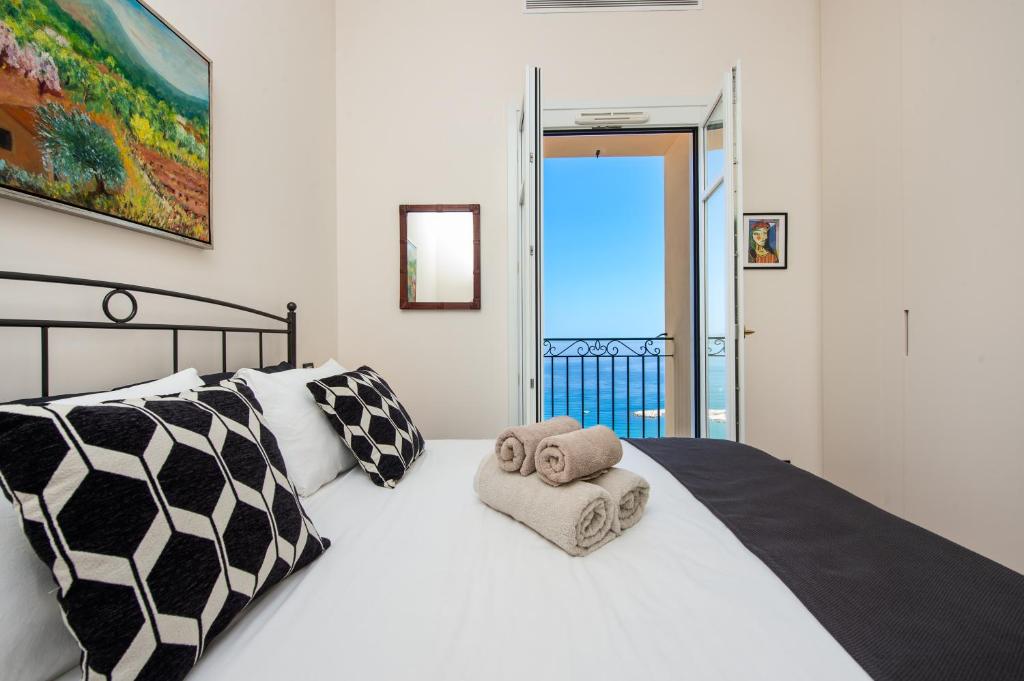 MAISON GARAVAN - Somptueux 2 pièces - Vue Mer - Menton - 3