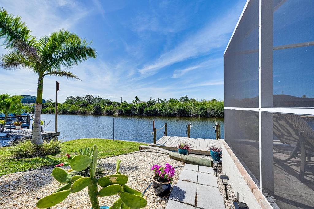 Heated Pool with Canal Views Port Charlotte Home, Port Charlotte