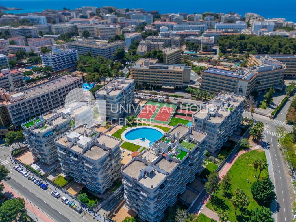UHC Larimar Family Complex Superior - 5