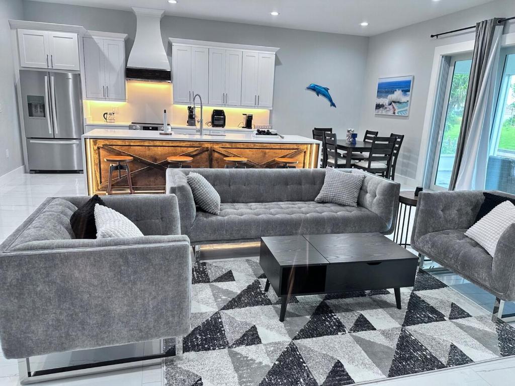 Relaxing Little Getaway, Game Room!, Port Charlotte