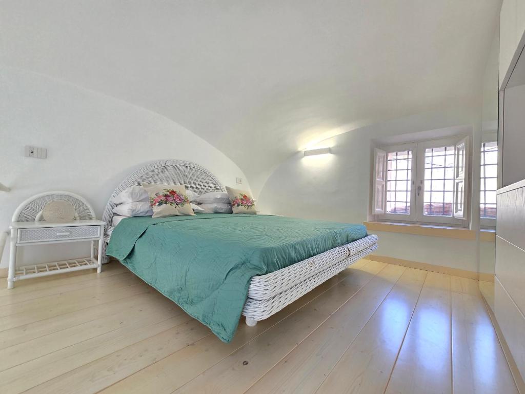 Grazy Home - Bright new Apt with Terrace and Seasonal Pool - 2