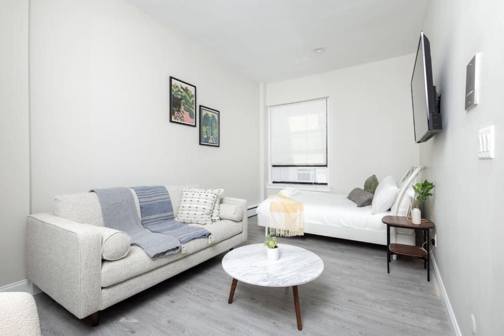 Charming South End Studio Apt, Boston