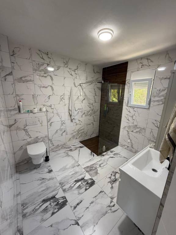 Apartmani Škrijelj - 4