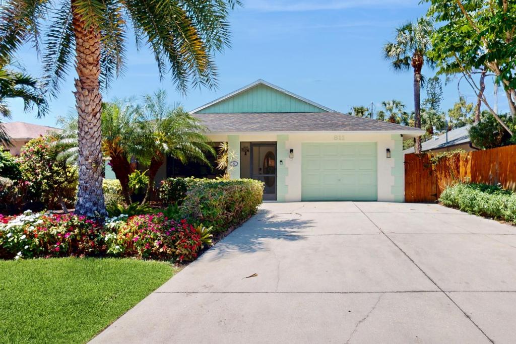 Naples Poolside Paradise, Naples