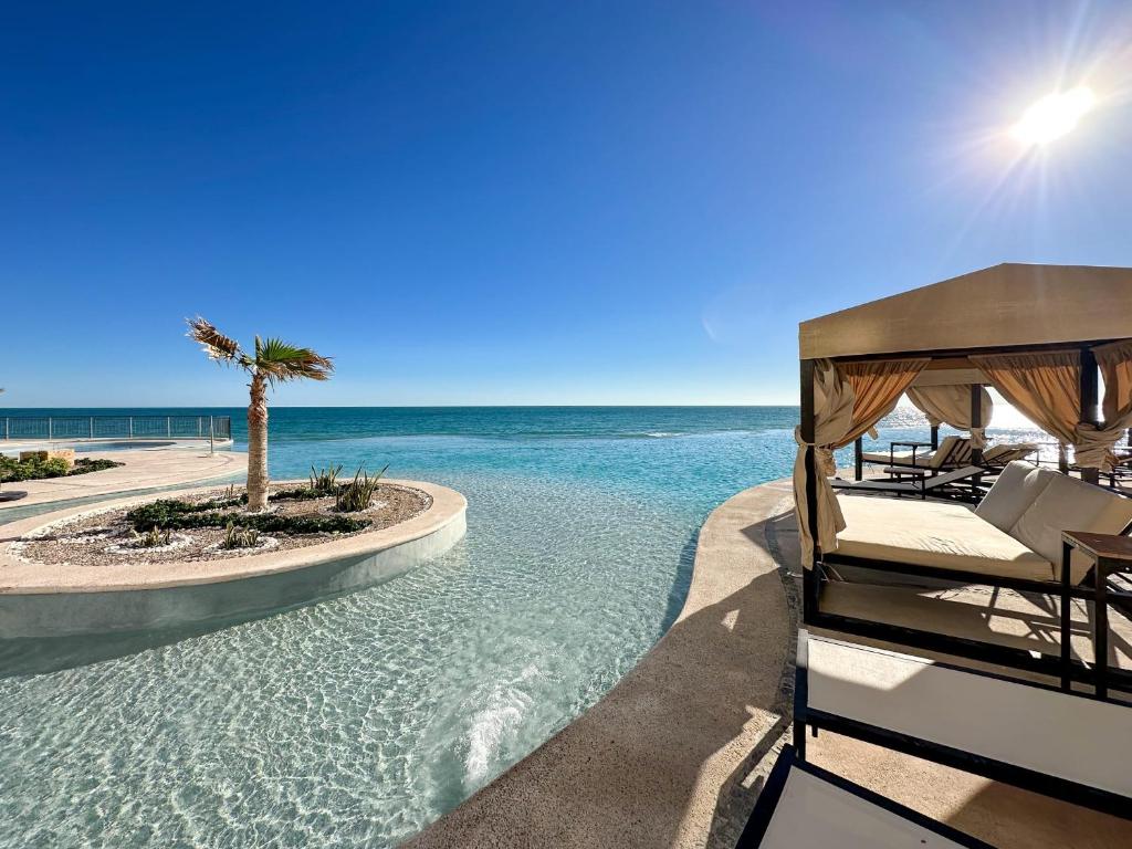 2BR Beachfront Retreat with Amazing Views - 3