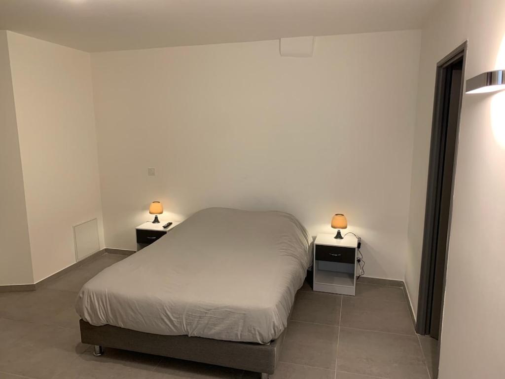 Grande chambre appartement Clara - 3