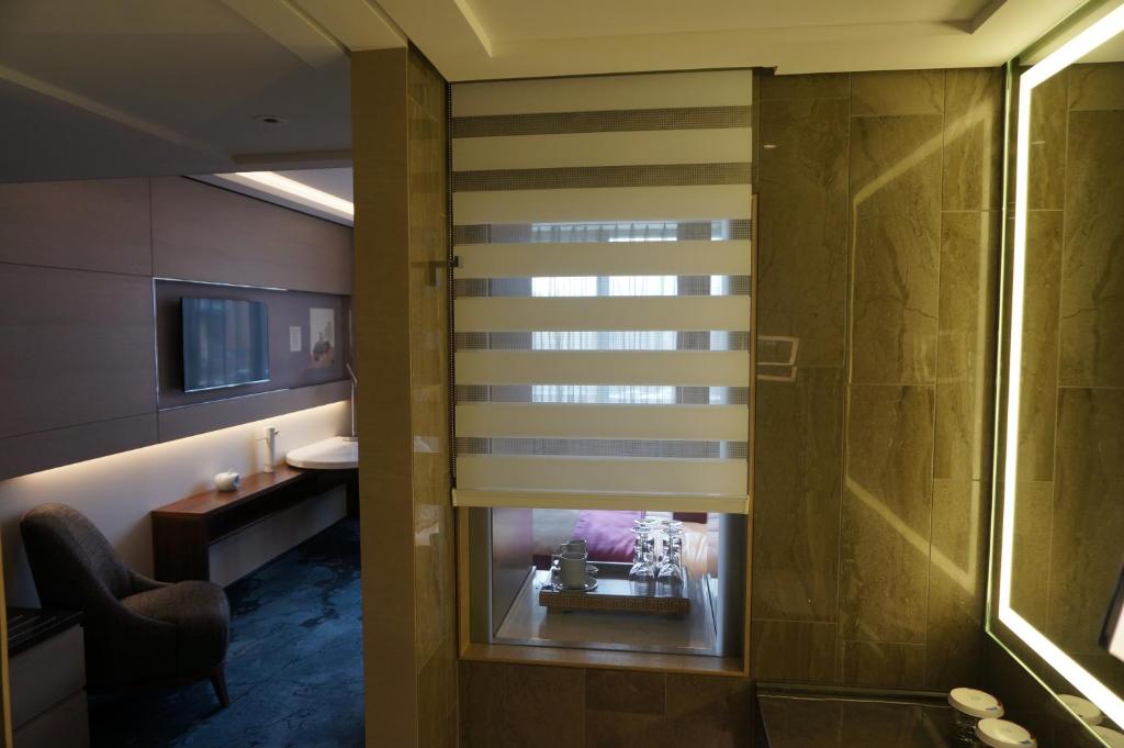 Brussels Tangla Hotel Brussels Additional