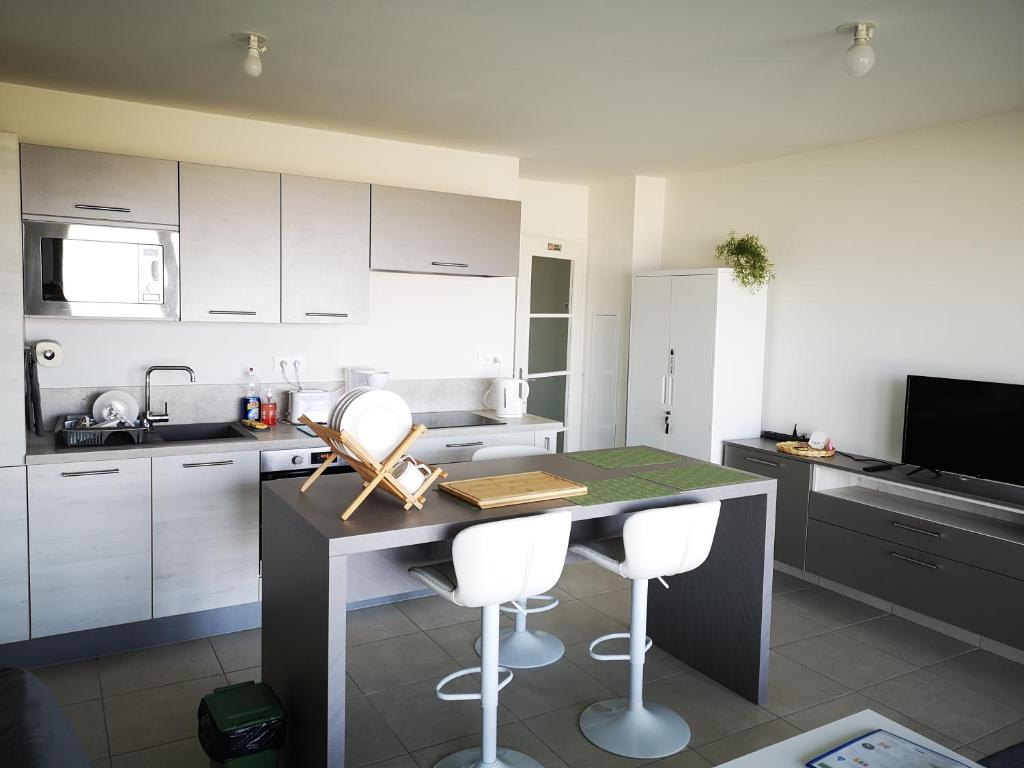 Apartment with sea views - 2