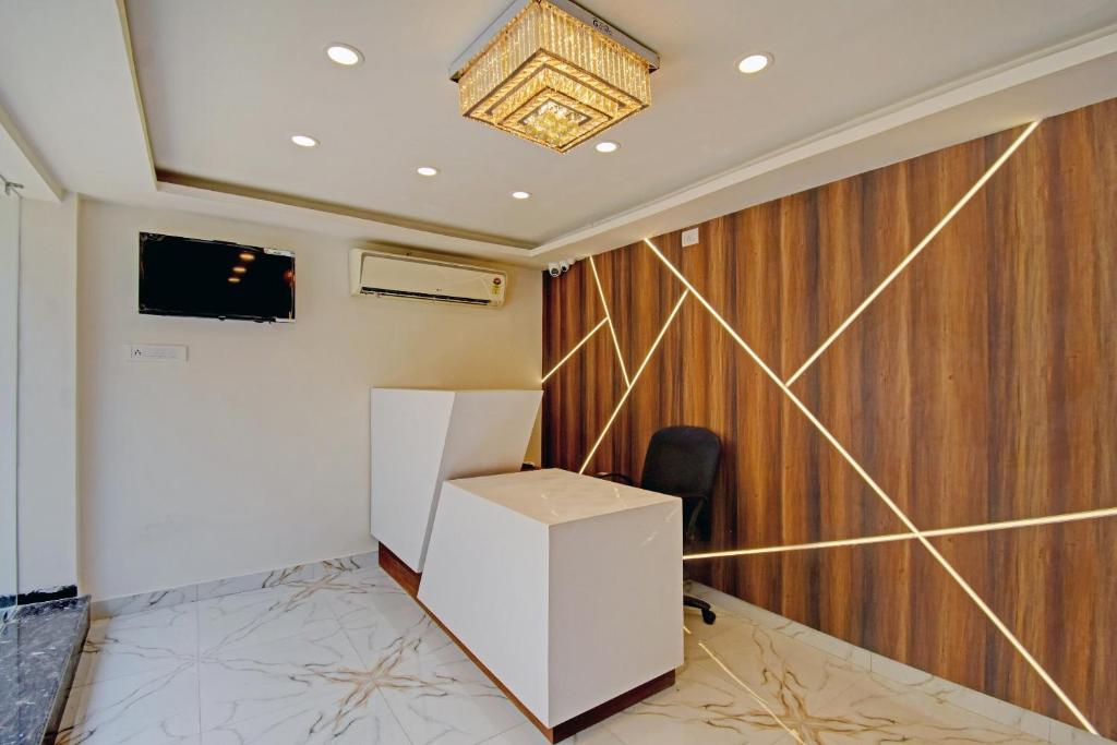 フロント・ロビー