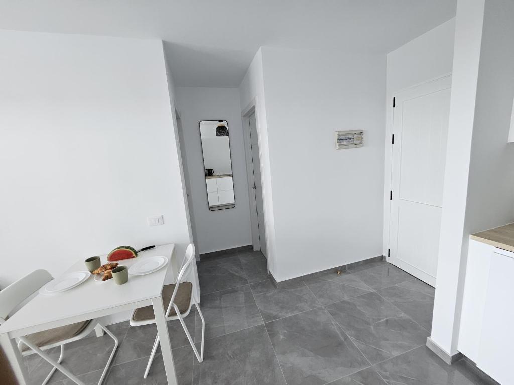 Paradise, amazing ocean view, JUST RENOVATED!!! - 4