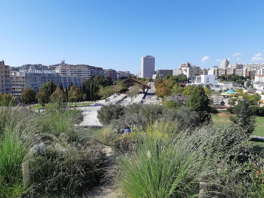 Lumineux studio 30 m2 Parc 26ème centenaire, Marseille