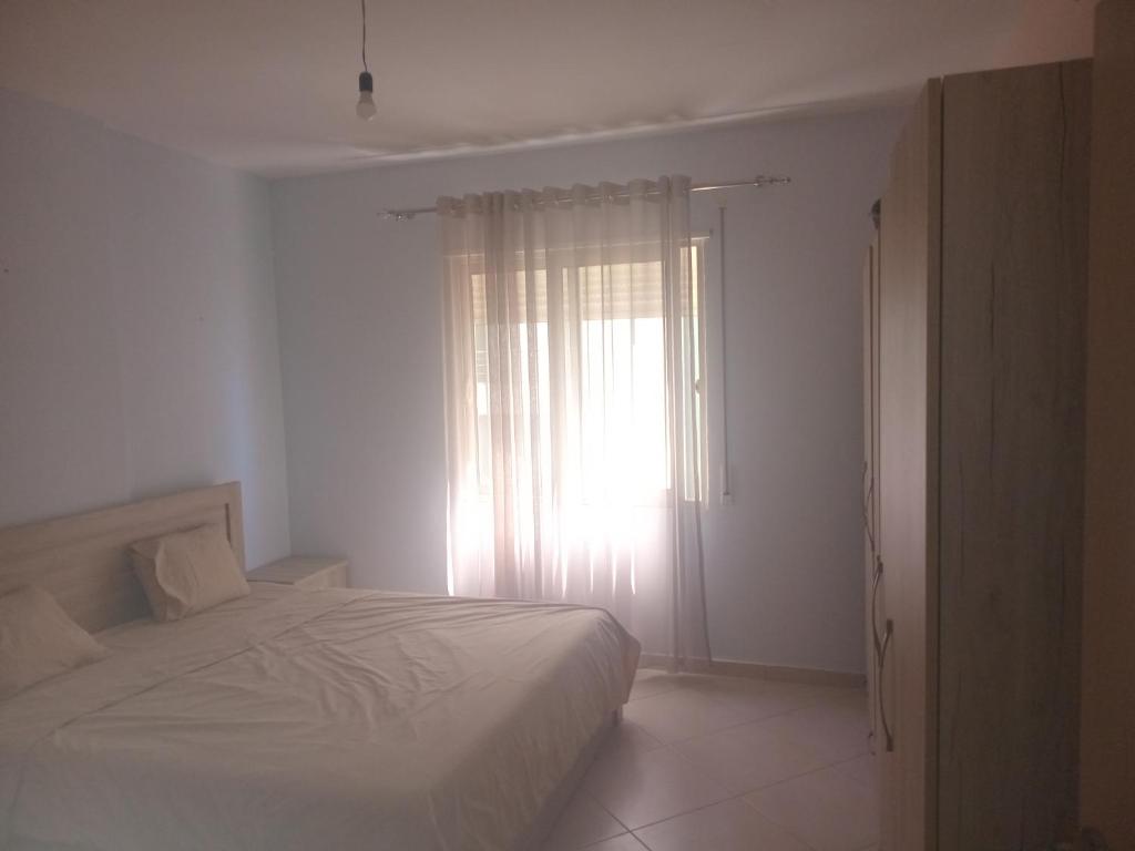 Lungomare, Polisi i Vogël