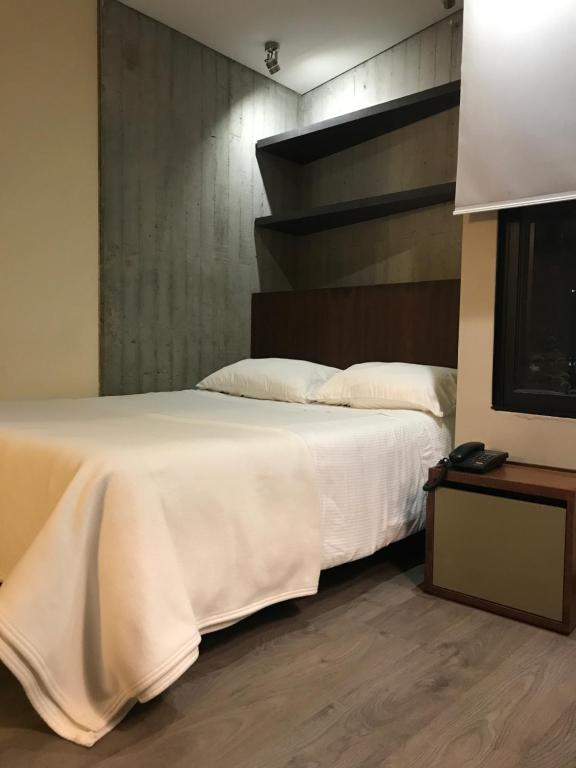 Excelente ubicacion comodidad en Chapinero - 1