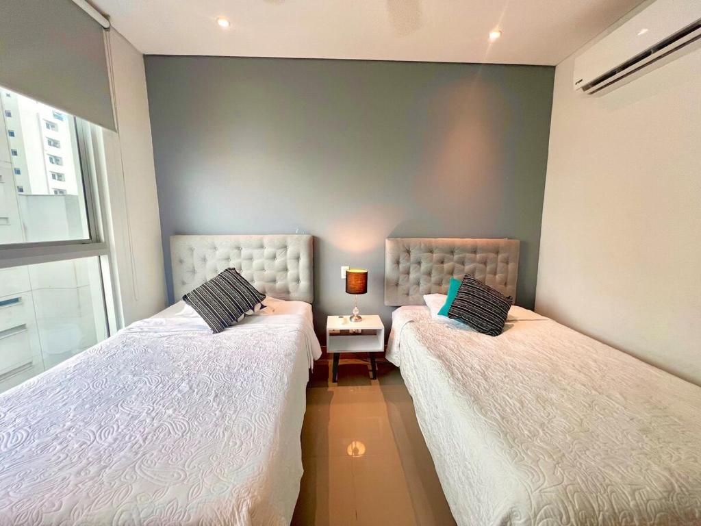 Apartamento de tres habitaciones frente al mar - 5