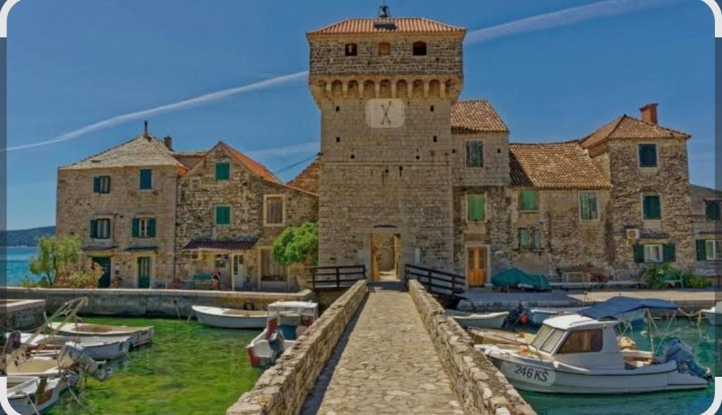 Apartman Kastel, Kaštela