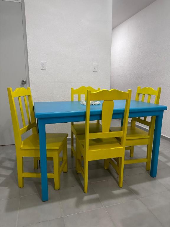 Casa Flamboyán, Santa Bárbara