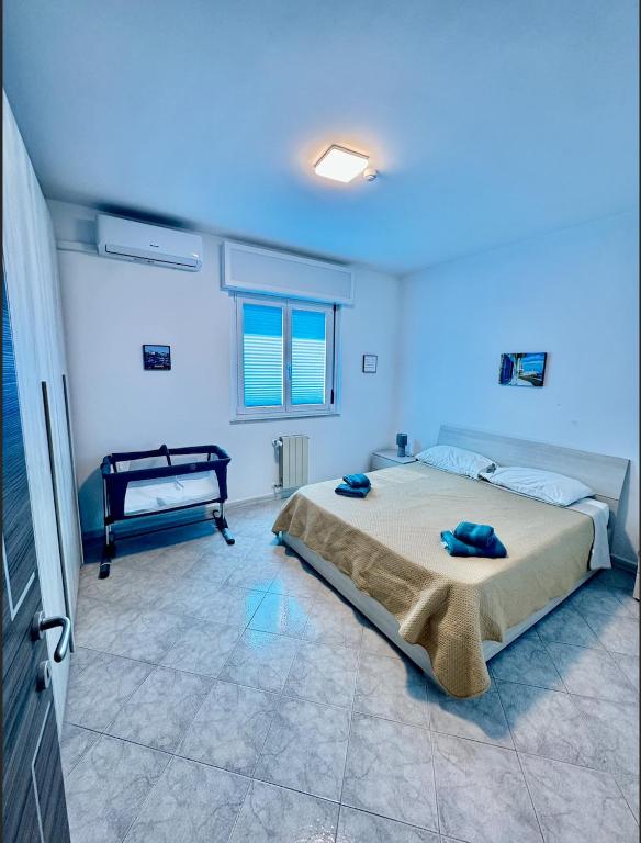 Antonio's Home, Bari