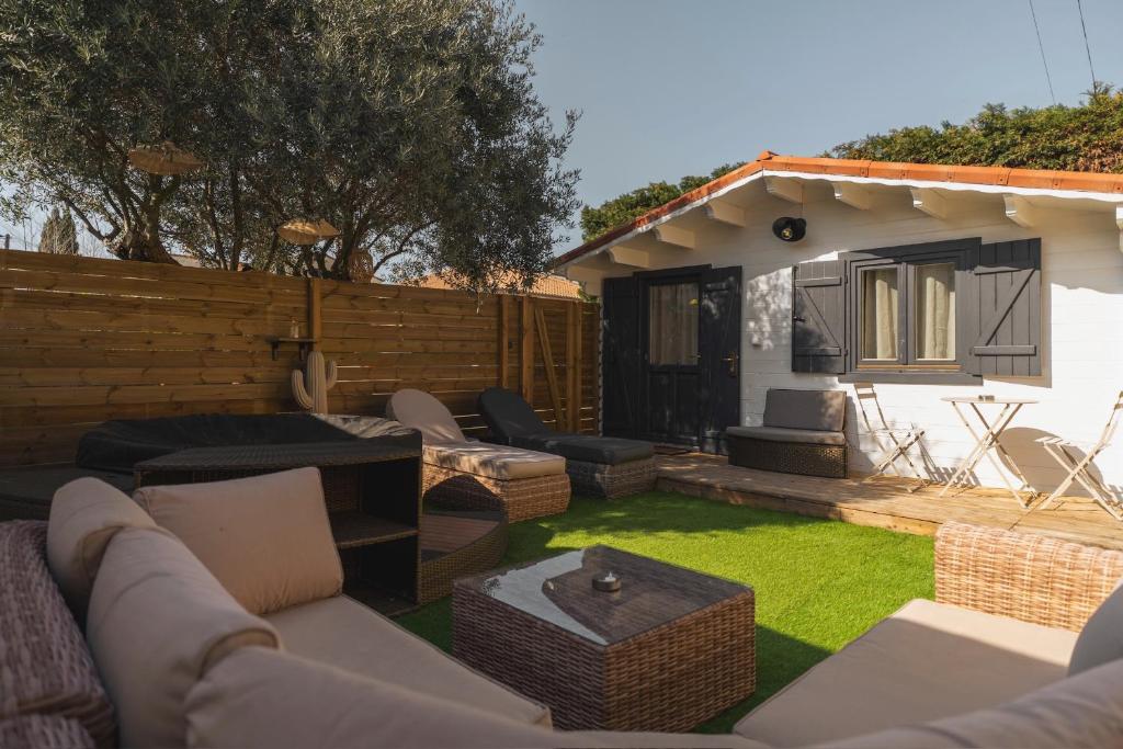 La Cabane de L'Olivier - Suite cosy avec jacuzzi & home cinéma - 1