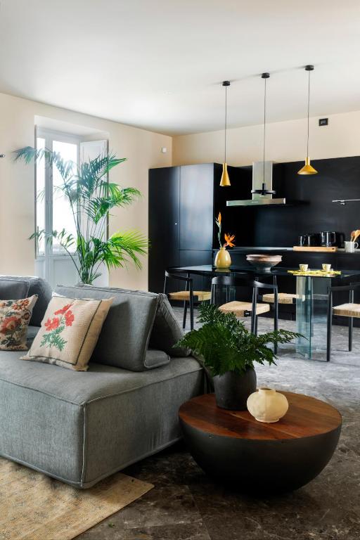 Palazzo Valguarnera - Suites & Luxury Apartments, Palerme