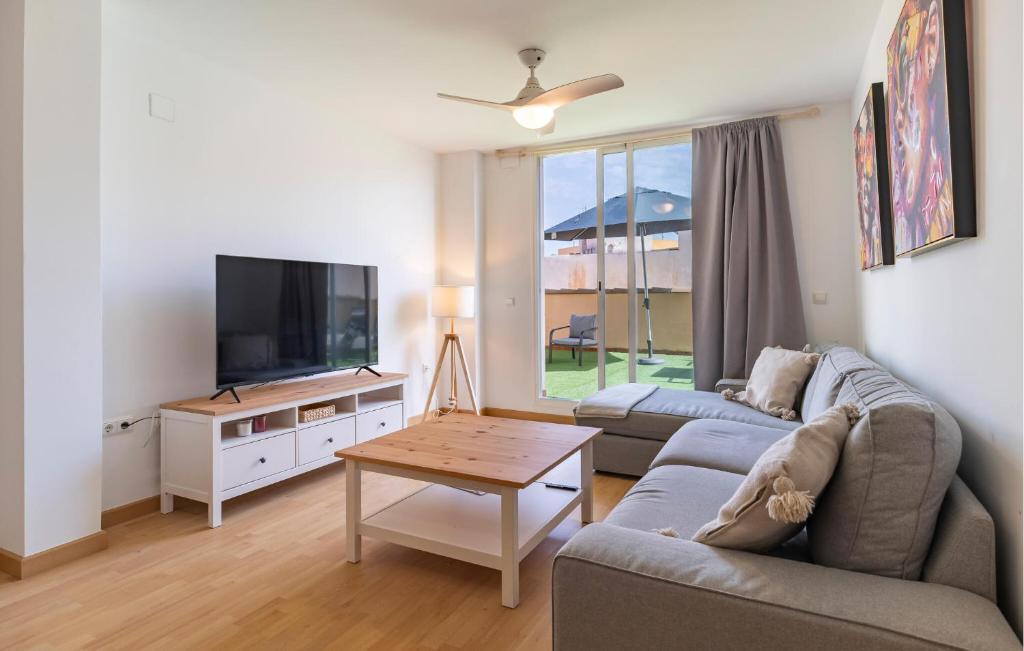Stunning Apartment In Torremolinos - 2