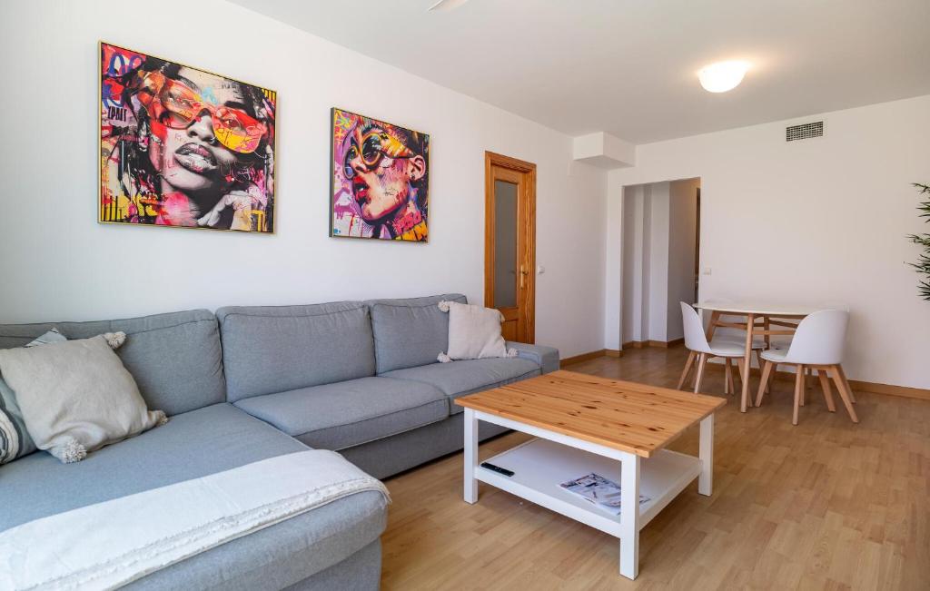 Stunning Apartment In Torremolinos - 4