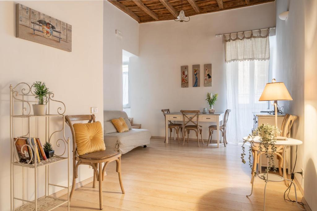 Julie - Casa del '700, Castel Gandolfo