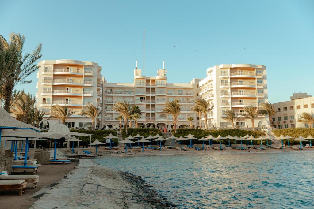 Royal Star Beach Resort - Couples and Families Only — Hurghada, Red Sea