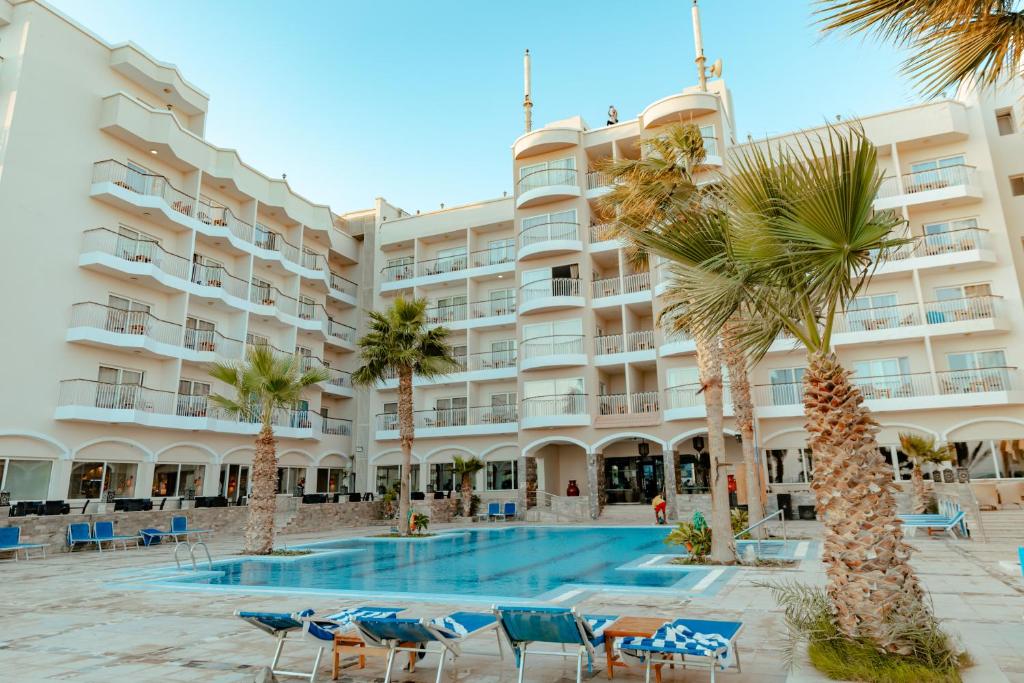 Royal Star Beach Resort - Couples and Families Only — Hurghada, Red Sea