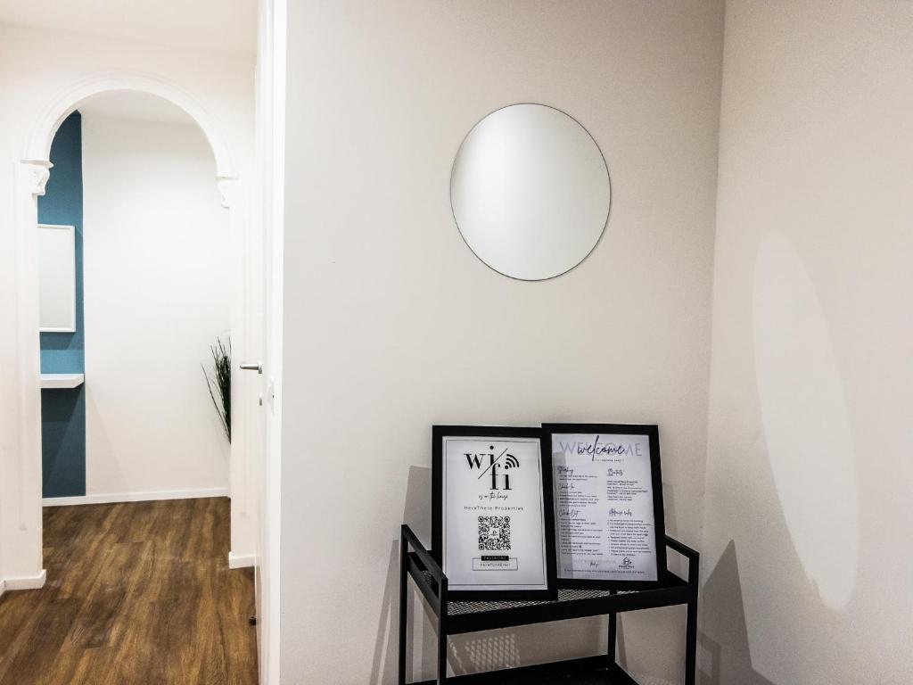 Blue Apartment - Airport 8 min - AC - Smart TV - 5