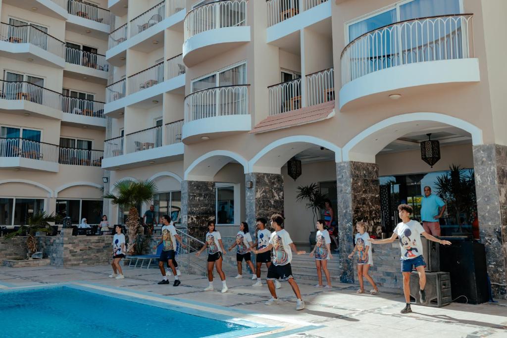 Royal Star Beach Resort - Couples and Families Only — Hurghada, Red Sea