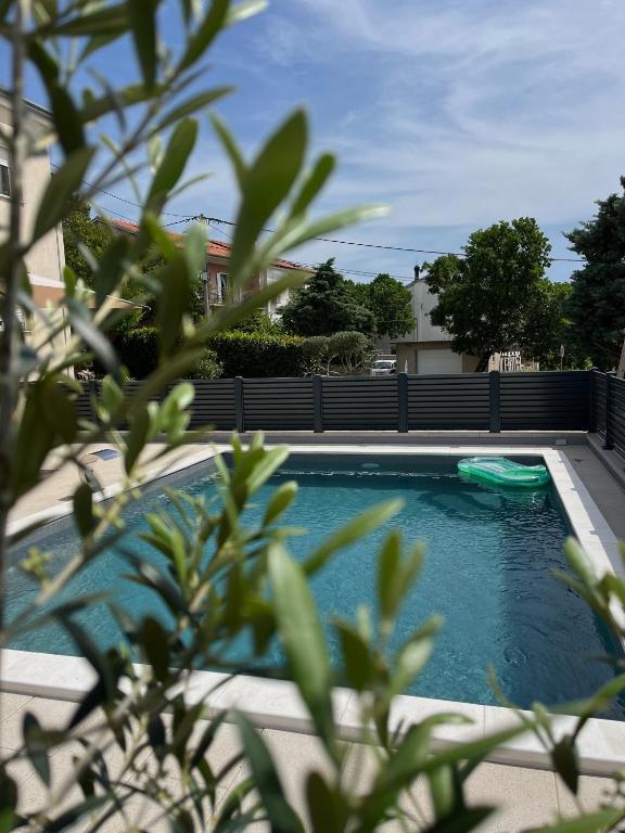 Apartman Kata, Šmrika