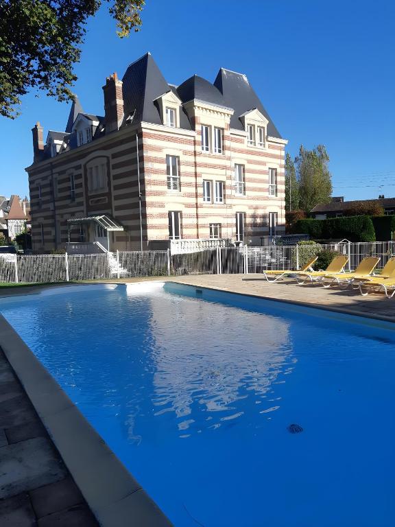 200m de la mer Piscine WIFI T2 41m2 4 pers 1 chambre refait à neuf hypercentre - 2