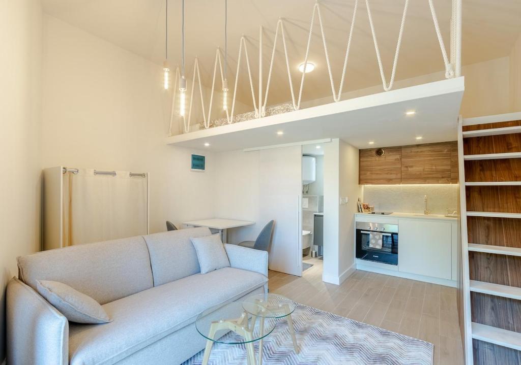 Mini Condos 3 D1, Ground floor with private patio, Tivat